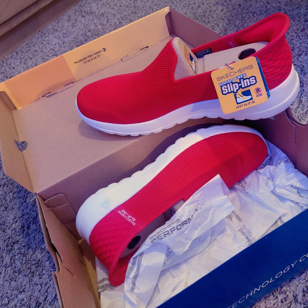 Skechers Go Walk Joy Vela Red Shoes - Picture 2 of 6